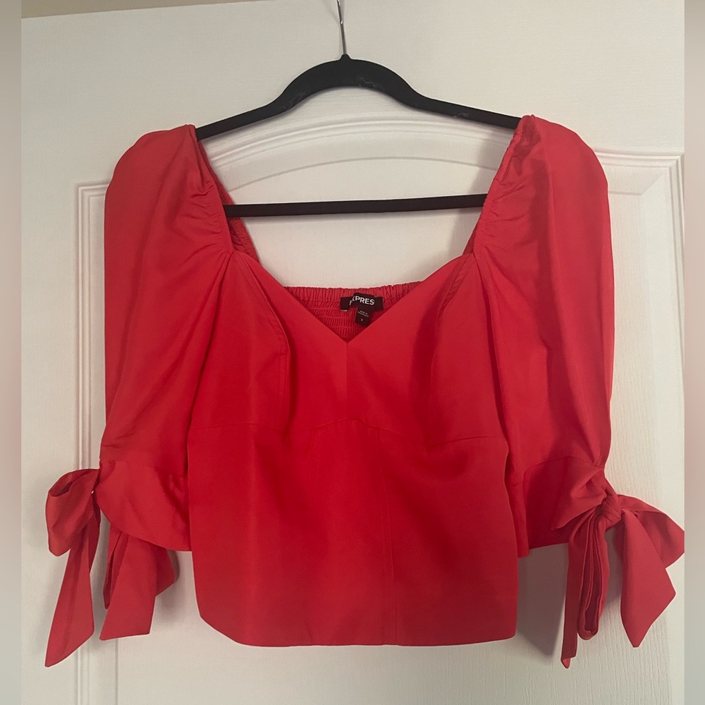 Express cropped top